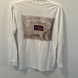 White Southern Marsh Long sleeve TShirt EUC